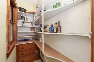 6325 W Huntington St, Chicago, IL 60646 - Photo 8