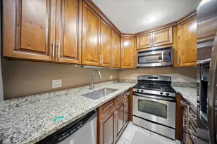 550 Vine Ave, Highland Park, IL 60035 - Photo 6