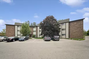 550 Vine Ave, Highland Park, IL 60035 - Photo 1