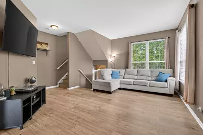 1105 Village Center Parkway #8, Aurora, IL 60506 - Photo 6