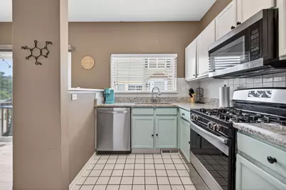 1105 Village Center Parkway #8, Aurora, IL 60506 - Photo 14