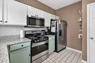 1105 Village Center Pkwy, Aurora, IL 60506 - Photo 12