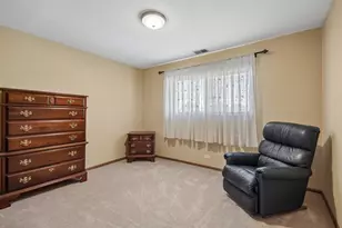 16518 Crescent Ave, Tinley Park, IL 60477 - Photo 20