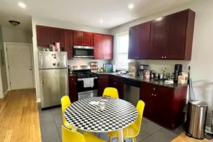 3258 N Ridgeway Ave, Chicago, IL 60618 - Photo 4