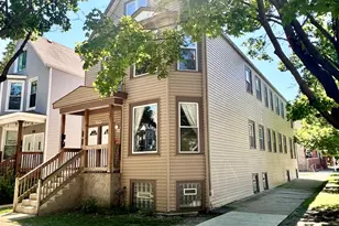 3258 N Ridgeway Ave, Chicago, IL 60618 - Photo 2