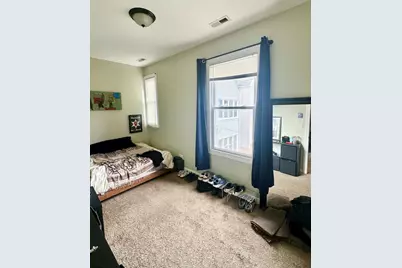 3258 N Ridgeway Avenue, Chicago, IL 60618 - Photo 10