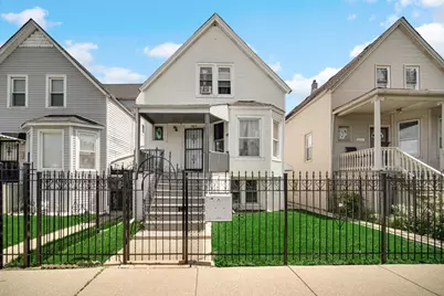 2213 N Kildare Avenue, Chicago, IL 60639 - Photo 1