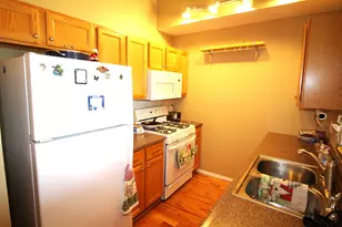 25 Oak Park Rd, Bloomington, IL 61701 - Photo 10
