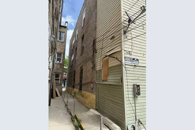 3519 W Montrose Avenue, Chicago, IL 60618 - Photo 12