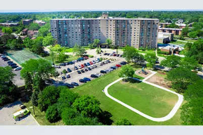 6340 Americana Drive #310, Willowbrook, IL 60527 - Photo 2
