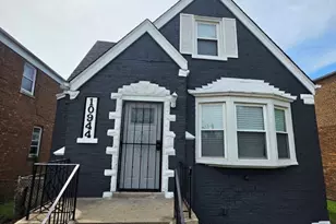 10944 S Wallace St, Chicago, IL 60628 - Photo 1