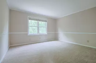 3191 Village Green Dr, Aurora, IL 60504 - Photo 30