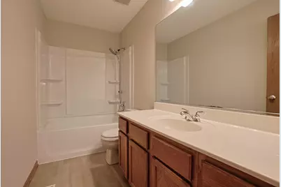 3191 Village Green Drive, Aurora, IL 60504 - Photo 32