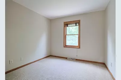 3191 Village Green Drive, Aurora, IL 60504 - Photo 28