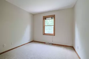 3191 Village Green Dr, Aurora, IL 60504 - Photo 28