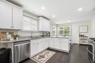 648 S Main St, Naperville, IL 60540 - Photo 14