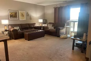 205 Fairview Dr, Manhattan, IL 60442 - Photo 6