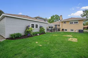 1401 Forest Rd, La Grange Park, IL 60526 - Photo 26