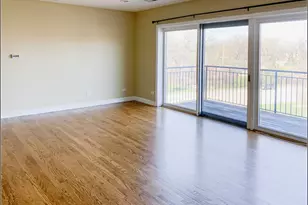 9601 Golf Rd, Des Plaines, IL 60016 - Photo 2
