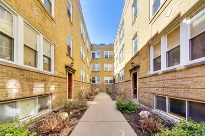 4722 N Kenneth Avenue #3W, Chicago, IL 60630 - Photo 2