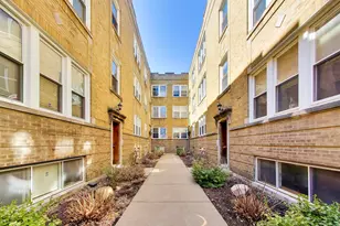 4722 N Kenneth Ave, Chicago, IL 60630 - Photo 2
