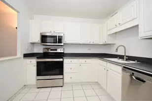 211 E Ohio St, Chicago, IL 60611 - Photo 4