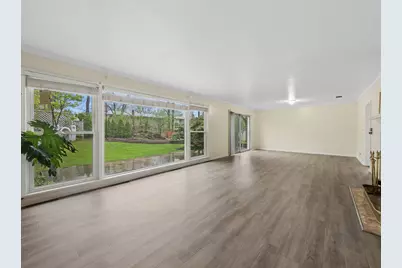 410 Flossmoor Avenue, Waukegan, IL 60085 - Photo 8