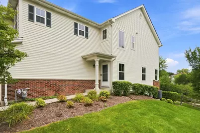 1493 Yosemite Circle, Crystal Lake, IL 60014 - Photo 2