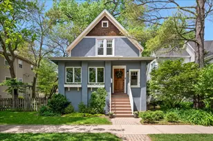 219 Catalpa Pl, Wilmette, IL 60091 - Photo 1