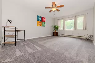 222 Madison St, Joliet, IL 60435 - Photo 10