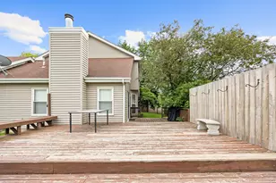 2 Buckboard Ct, Bolingbrook, IL 60490 - Photo 6