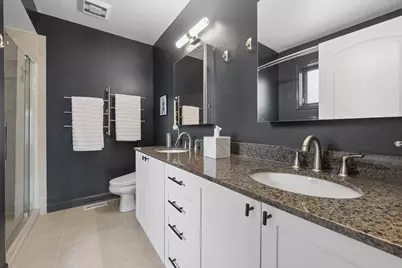 5617 W Lawrence Avenue #1, Chicago, IL 60630 - Photo 24