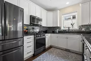 5617 W Lawrence Ave, Chicago, IL 60630 - Photo 10