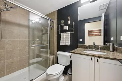5617 W Lawrence Avenue #1, Chicago, IL 60630 - Photo 36