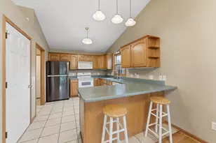 1629 Golfview Ct, Erie, IL 61250 - Photo 12