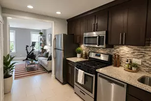 2137 W Rice St, Chicago, IL 60622 - Photo 4