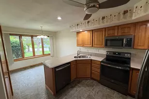 7215 Centennial Trail, Rockford, IL 61107 - Photo 8