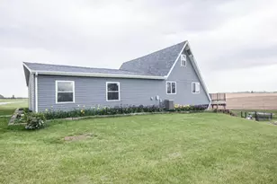 1042 290th St, Viola, IL 61275 - Photo 34