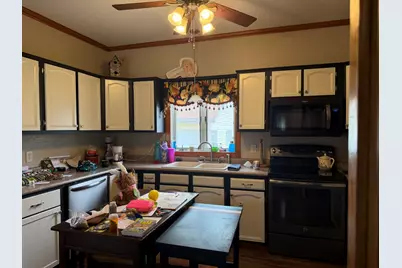 305 S Clinton Street, Morrison, IL 61270 - Photo 8