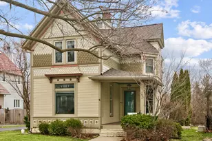 123 Raymond Ave, Barrington, IL 60010 - Photo 1