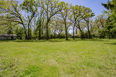 29W625 Hawthorne Lane, West Chicago, IL 60185 - Photo 8