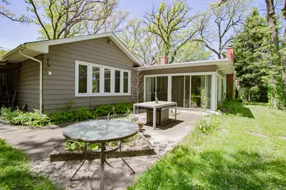 29W625 Hawthorne Lane, West Chicago, IL 60185 - Photo 4