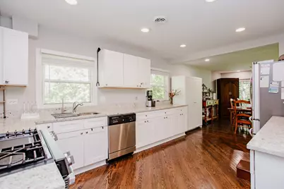 29W625 Hawthorne Lane, West Chicago, IL 60185 - Photo 14