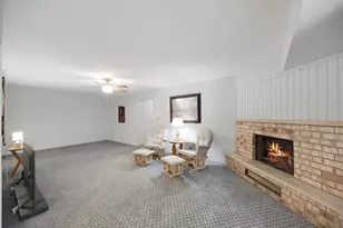 740 Saint Andrews Ln, Crystal Lake, IL 60014 - Photo 4
