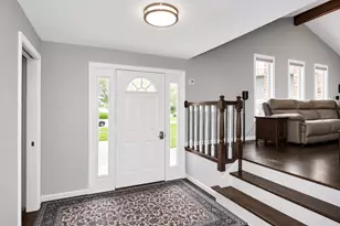 11732 Hidden Brook Ct, Orland Park, IL 60467 - Photo 2