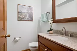 755 Warwick Ct, Lake Zurich, IL 60047 - Photo 20
