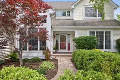 755 Warwick Court, Lake Zurich, IL 60047 - Photo 2
