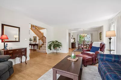 755 Warwick Court, Lake Zurich, IL 60047 - Photo 10