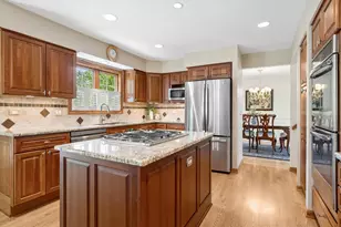 755 Warwick Ct, Lake Zurich, IL 60047 - Photo 14