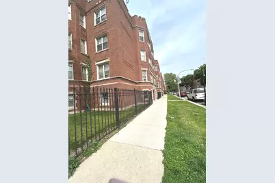 7655 S Yates Boulevard #2410-2, Chicago, IL 60649 - Photo 2